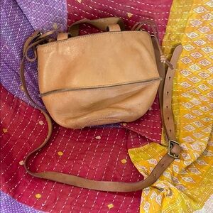 Madewell Light Brown Leather Crossbody Bucket Bag